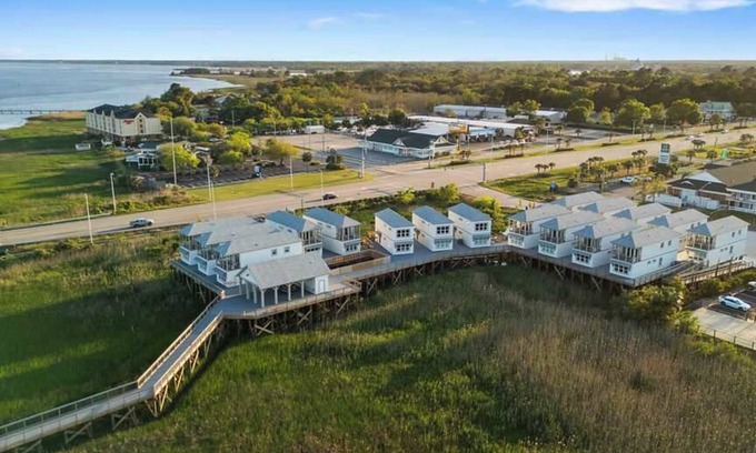 Georgetown House | Dockside Villas @ Winyah Bay Club!