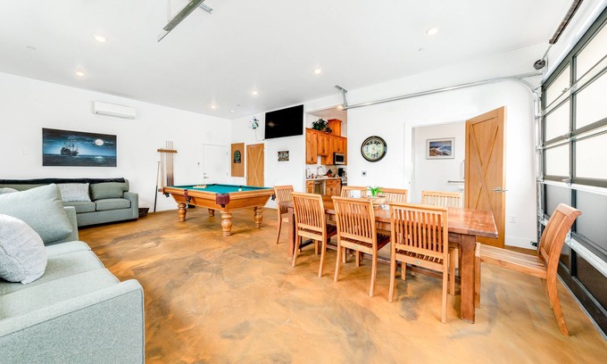 Garibaldi Apartment | Dog-friendly, brand new home with pool table, AC & washer/dryer - near beach