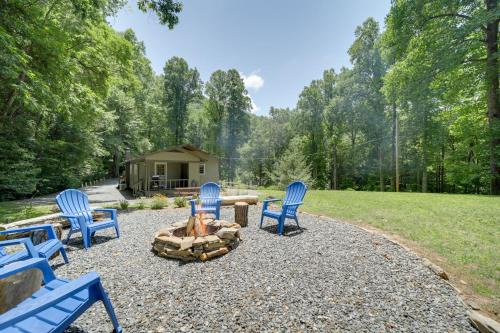 Bryson City House | Dog-Friendly Cottage with Deck in National Forest!