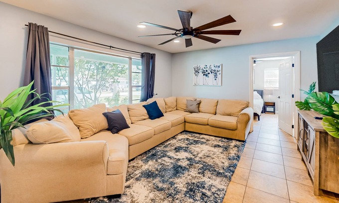Miami Gardens House | Dog-friendly home with large yard, updated interior, Ping-Pong, & lawn games
