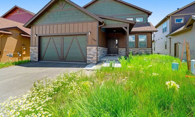 Grand Elk Ranch House | Dog-friendly Home with Fireplace & Deck - Near Skiing, Golf, & National Parks