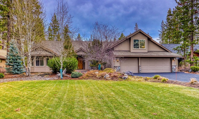Deer Park House | Dog-Friendly Home with WiFi, Fireplace, & Deck, Private Hot Tub, & SHARC Passes