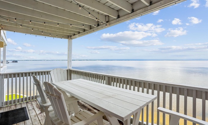Innerarity Townhomes House | Dolphin Bay- 2BR/2.5BA Perdido Key Bayfront home