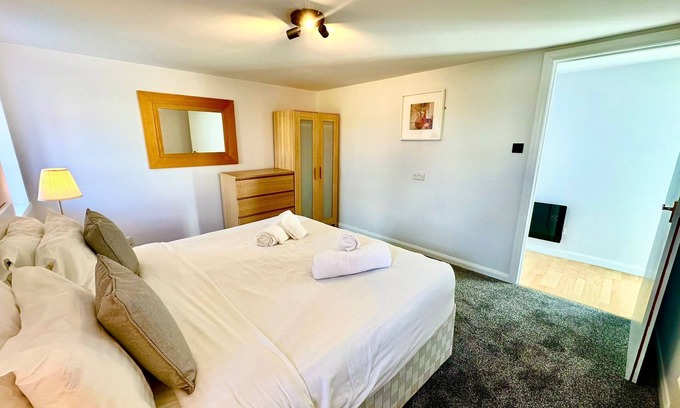 Ardersier Apartment | Dolphin Bay - Beautiful 3 Bedroom Apartment