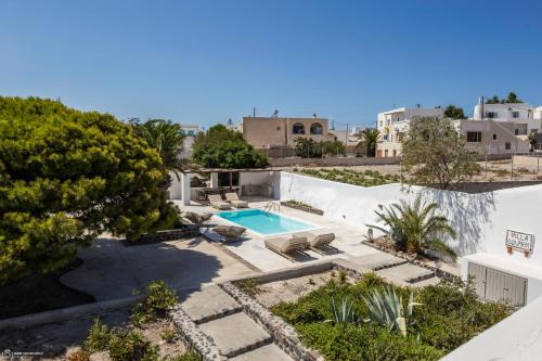 Megalochori Villa | Dolphin Estate 1868