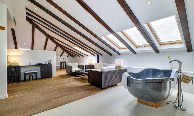 Veli Losinj Hotel | Dolphin Suites Hotel