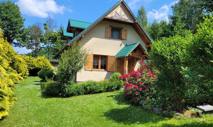 Walim House | Dom w Górach Sowich Niedźwiedzia Gawra, Michałkowa