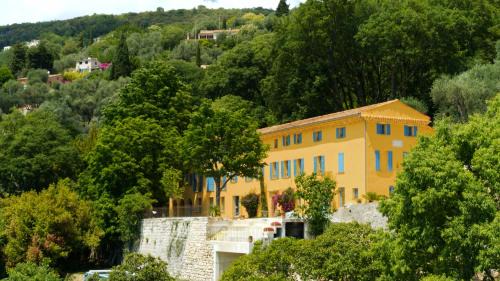 Grasse Bed & Breakfast | Domaine de la Cascade Parfumée