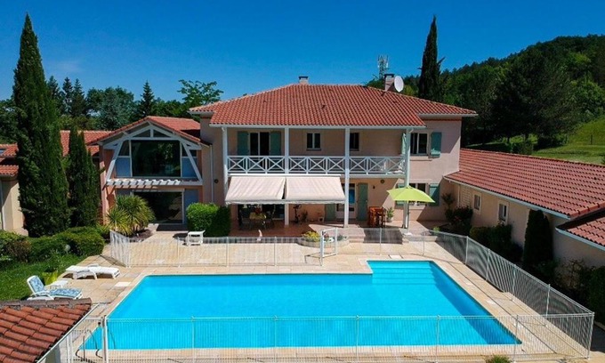 Lussan Bed & Breakfast | Domaine des Cypres