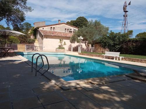 Brignoles Bed & Breakfast | Domaine Tombarel - Agritourisme