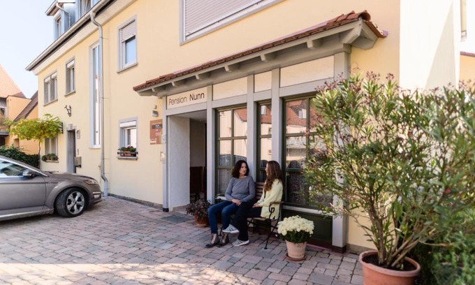 Escherndorf House | Domizil Nunn