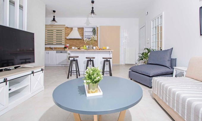 Corfu Town Apartment | Domus Lux Houses by Konnect - Magnum Maisonette