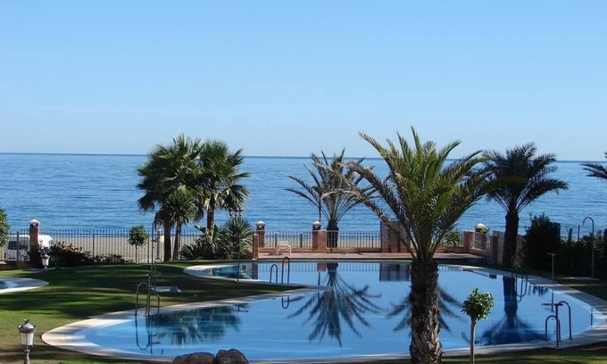 Puerto de la Duquesa Apartment | Don Juan Beach Resort