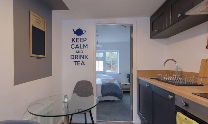Castle Donington Apartment | Donington Cottage Apartment 7