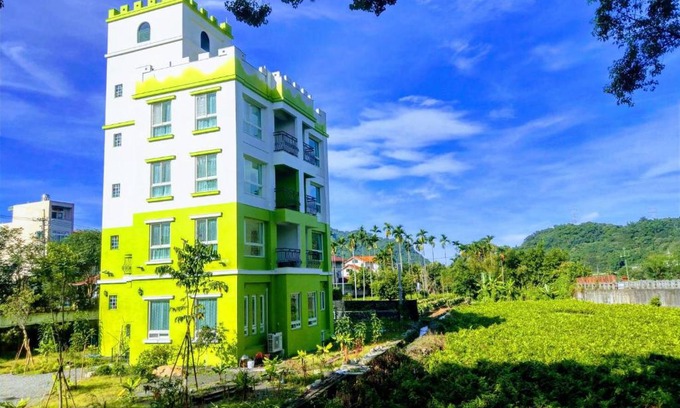 Jiji House | DooDoo B&B