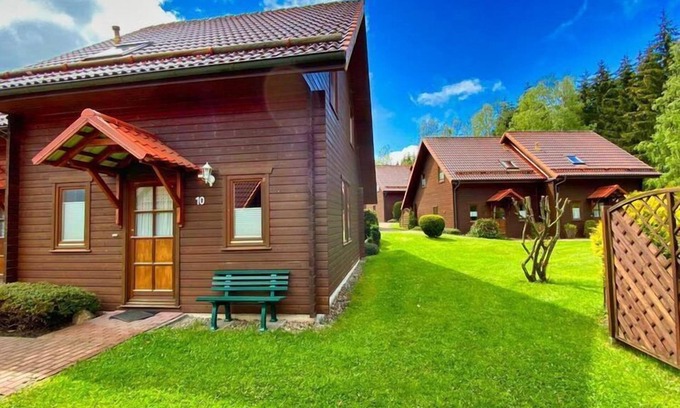 Rotacker House | Doppelhaushälfte in Hasselfelde