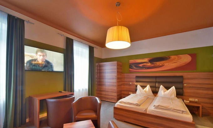Spittal an der Drau House | Doppelzimmer mit Dusche/wc - Hotel Ertl