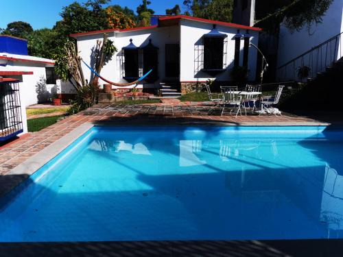 Cuernavaca House | DOS CASAS JUNTAS SOLAS PRIVADAS CENTRO PARA 11 PERSONAs