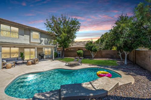 Neely Farms House | Dos Palmas - Gilbert Poolside Retreat