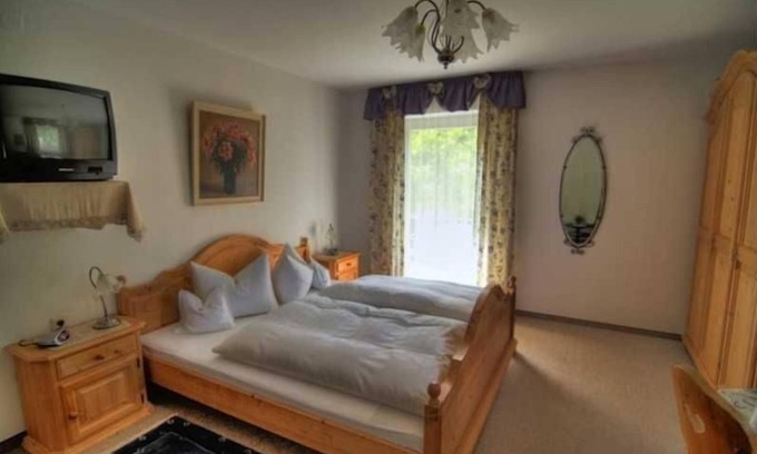 Bad Wiessee Cottage | Double Room - Gästehaus Meran