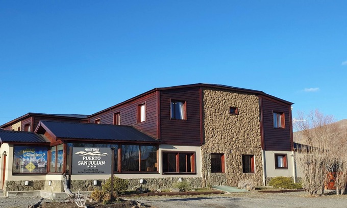 Macrozona Meseta Cerro Calafate Hotel | Double Room Hostería Puerto San Julian