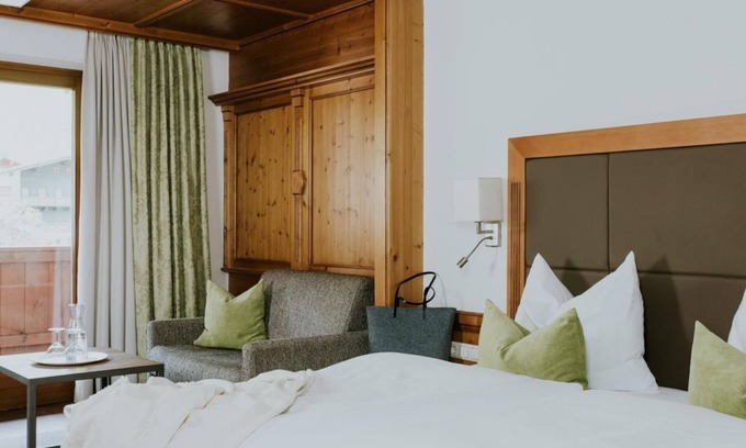 Unterberg House | Double room "standard" -long - Vitalhotel Tauernhof