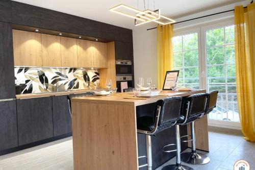 Benerville-sur-Mer Apartment | Double Terrasses - 50m Plage - Parking