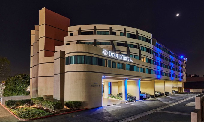 Fullerton Hotel | DoubleTree by Hilton Fullerton