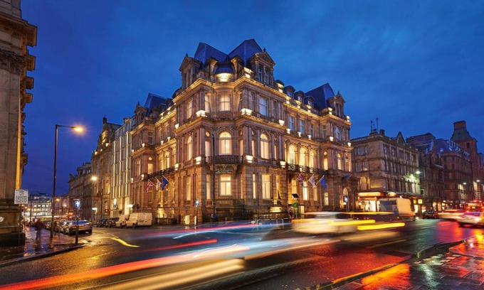 Liverpool City Centre Hotel | DoubleTree by Hilton Hotel & Spa Liverpool