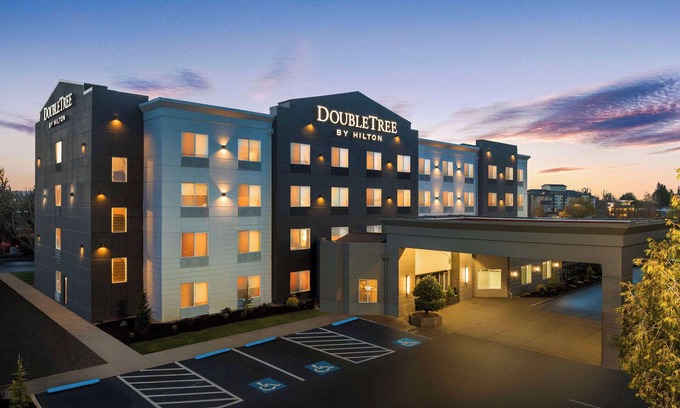 Salem Hotel | Doubletree by Hilton Salem