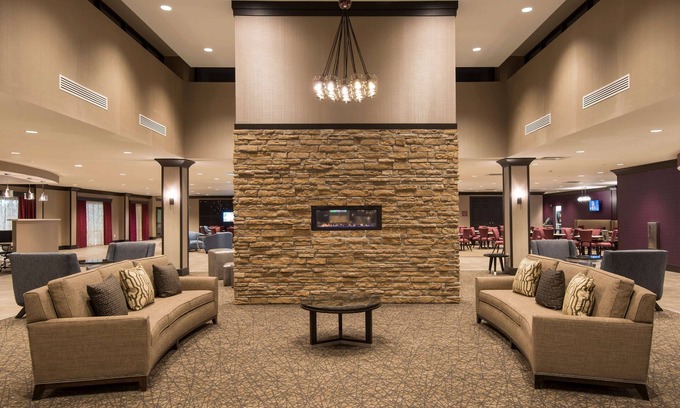 Seward Place Hotel | DoubleTree by Hilton Schenectady Downtown