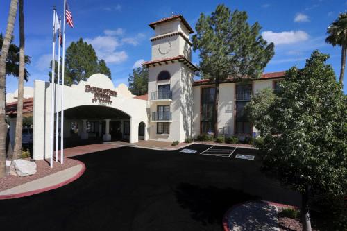 Tucson Hotel | DoubleTree Suites by Hilton Tucson Airport