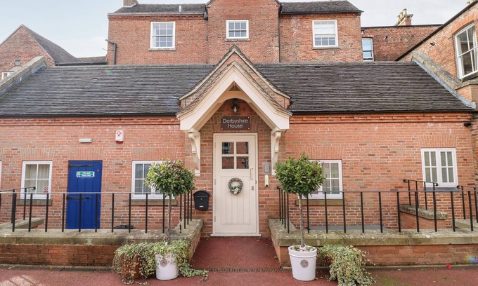 Ashbourne Cottage | DOVEDALE, romantic, character holiday cottage in Ashbourne