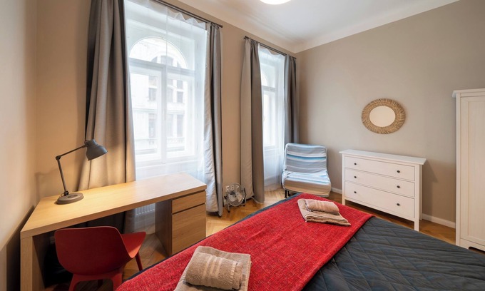 Nove Mesto Apartment | Downtown - 2 Room Zborovska