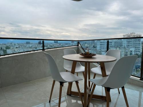 Kocasinan Apartment | Downtown Antalya XL Family Stay