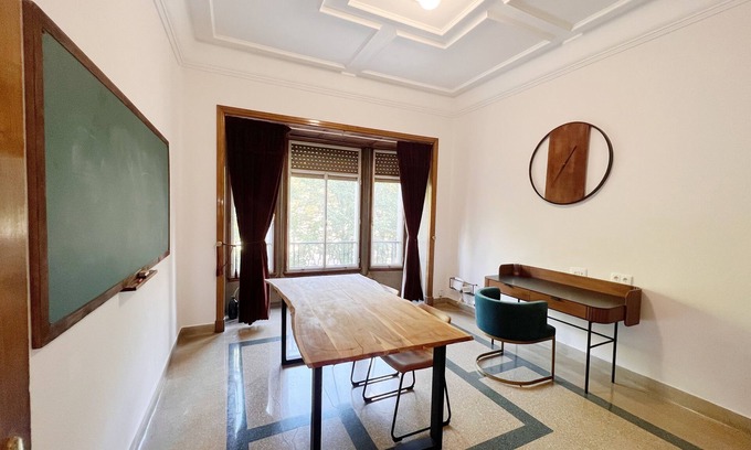 Ourense Apartment | Downtown apt - 5 rooms
