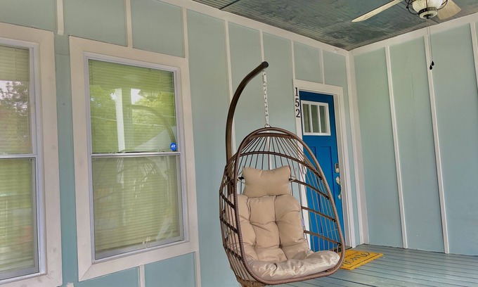 Washington Park House | Downtown Atlanta Near Mercedes Benz/4bedrooms/Parking