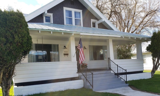 Libby House | Downtown Family Friendly Home