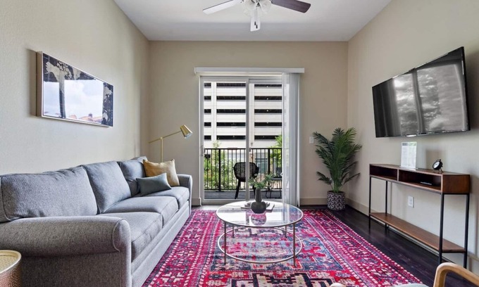Montgomery Apartment | Downtown Gem | 1BR with King & Comfy Vibes