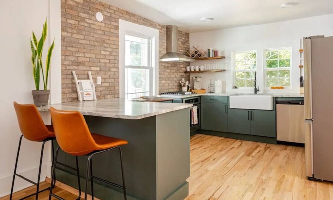 Downtown House | Downtown Greenway Getaway