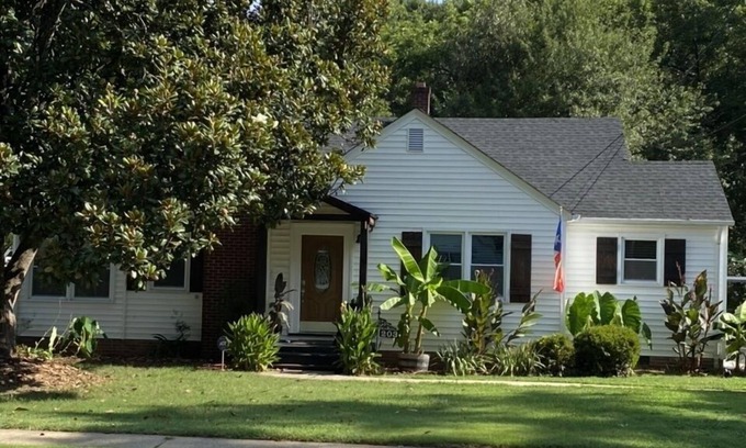 Greer House | Downtown Greer House Walkable to Shops, Restaurants, & Park. Fenced in Backyard.