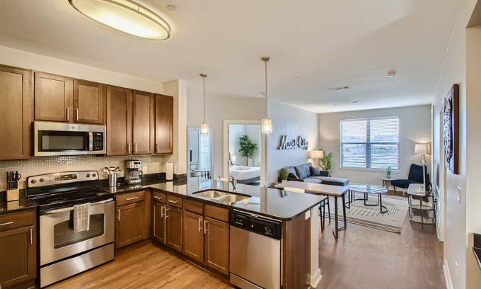 The Gulch Apartment | Downtown in the Gulch - 2bed/2bath