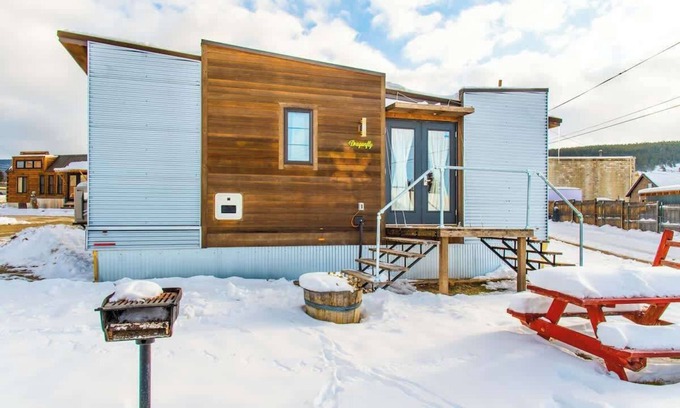 Leadville Apartment | Downtown Leadville - Tiny house dragonfly