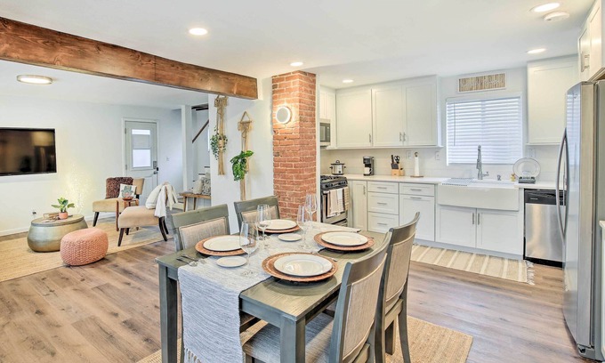 East Village House | Downtown Long Beach Home: Walk Everywhere!