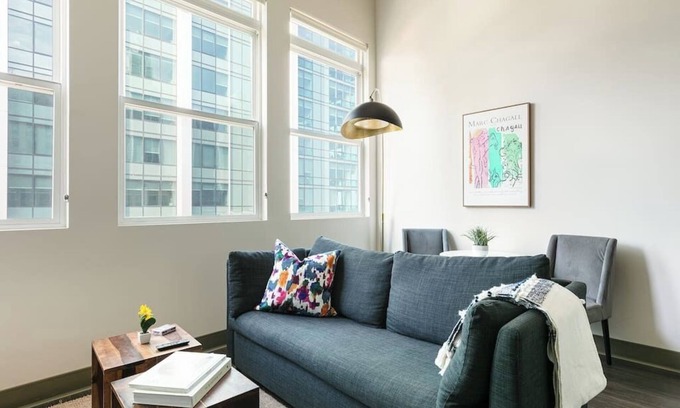 South Loop Condo | Downtown Park #11 - Mich Ave PH | gym+rooftop