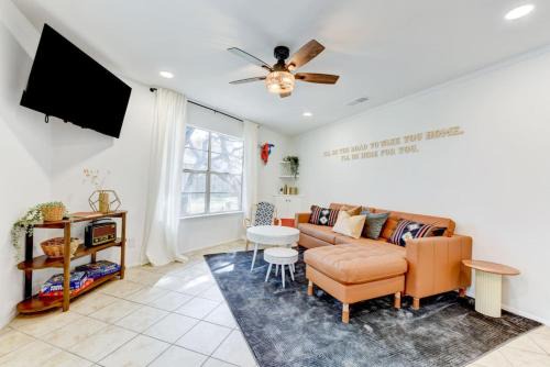 Wimberley House | Downtown - Shiner Bungalow at Beer Ranch Project
