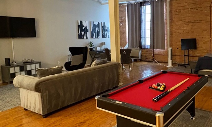 Detroit Apartment | Downtown Spacious IndustrialnLoft Apartment with free parking