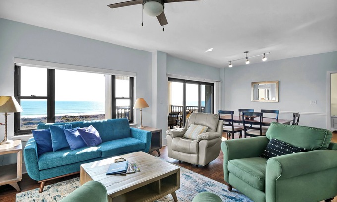 Shell Island Condo | DR 2306 – Oceanfront condo convenient to pool, tennis court and beach access