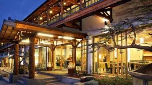 Ren'ai Bed & Breakfast | Dragon Manor Resort