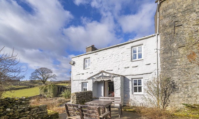 Sedbergh Cottage | Drawell Cottage - Cottage on a working farm with splendid views